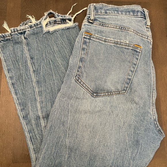 Abercrombie and Fitch Curve Love Ankle Straight Ultra High Rise - Picture 3 of 3